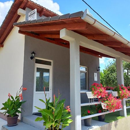 Apartman Konak Prozor Exteriér fotografie